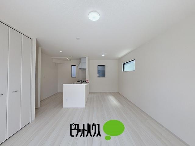 リーブルガーデン瑞穂町むさし野第2全3棟　3号棟 リビング