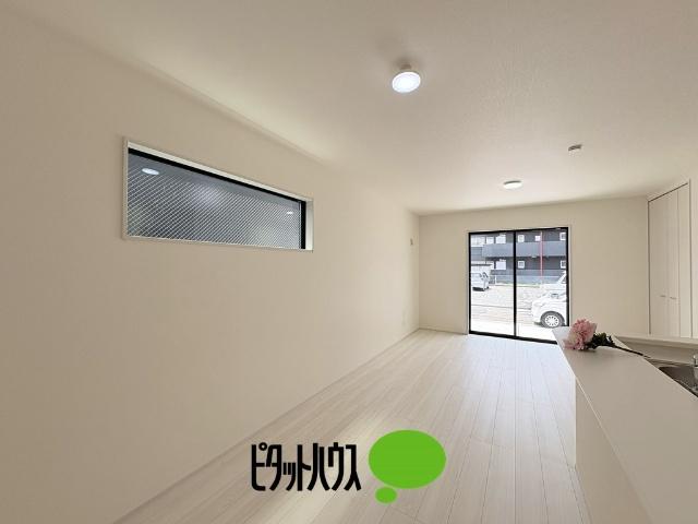リーブルガーデン瑞穂町むさし野第2全3棟　3号棟 リビング