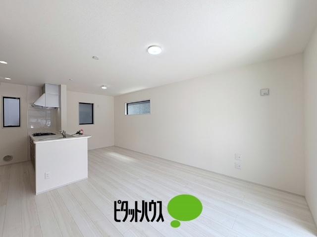 リーブルガーデン瑞穂町むさし野第2全3棟　3号棟 リビング