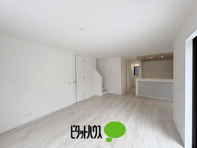 FiT東村山市青葉町2期全2棟　1号棟 リビング