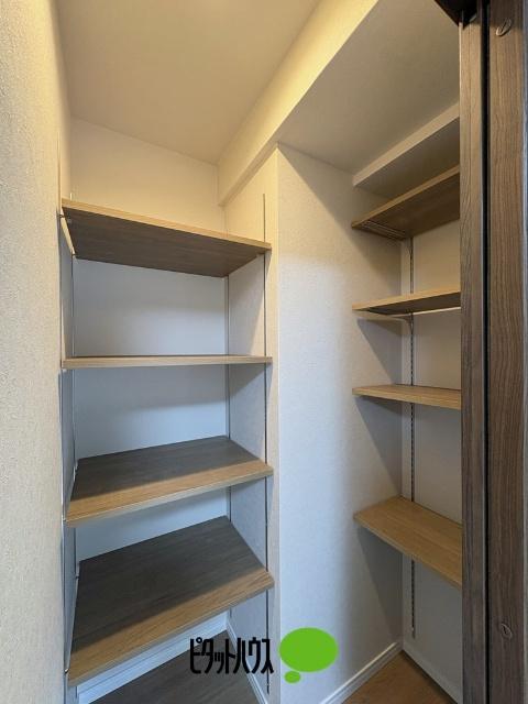 クリオ小平壱番館 収納