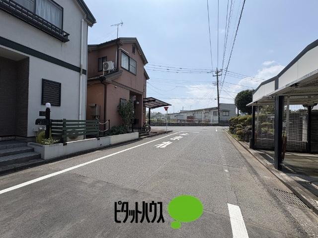 瑞穂西松原2期全3棟　A号棟 前面道路含む現地写真