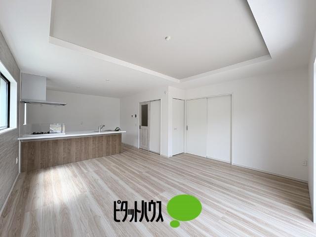 リガーレ東大和市南街13期 リビング