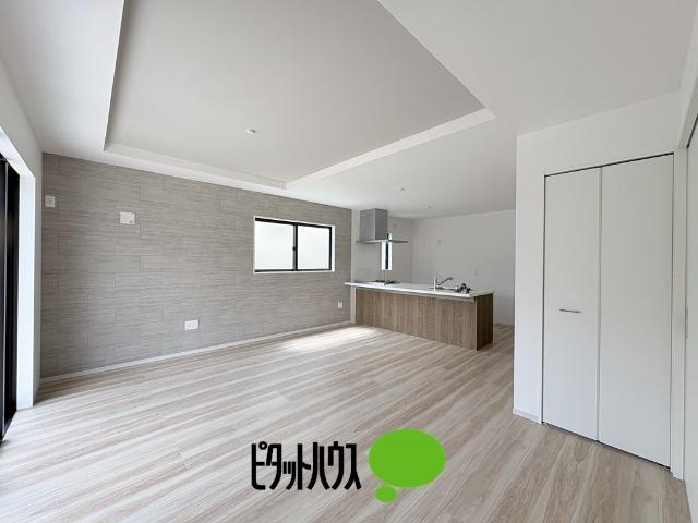 リガーレ東大和市南街13期 リビング