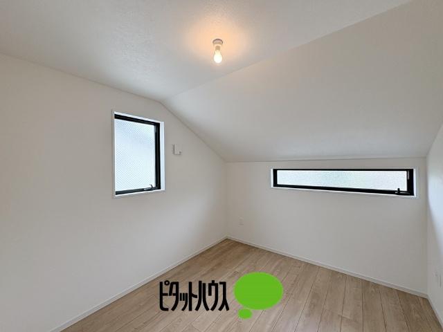 ケイアイグレイ小平市小川西町3期全4棟　8号棟 収納