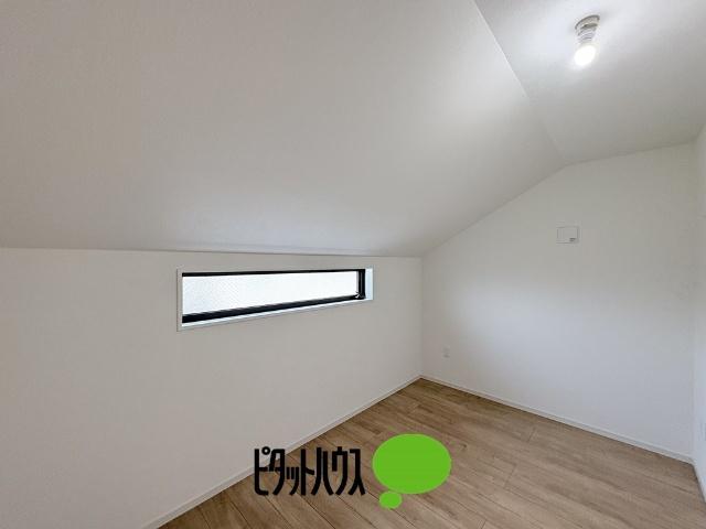 ケイアイグレイ小平市小川西町3期全4棟　8号棟 収納