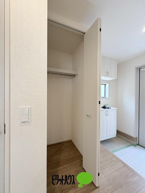 リーブルガーデン武蔵村山本町第8全2棟　1号棟 収納