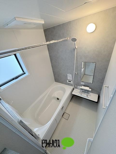 リーブルガーデン武蔵村山本町第8全2棟　2号棟 バス／シャワー
