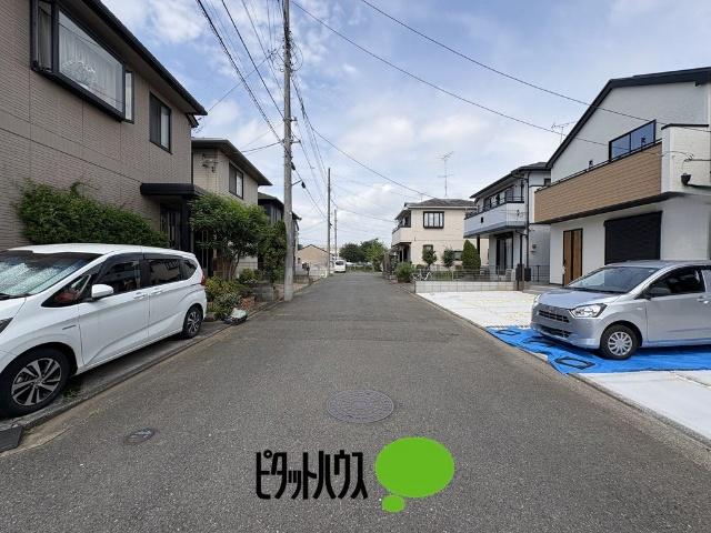 グラファーレ武蔵村山市残堀3期全4棟　1号棟 前面道路含む現地写真