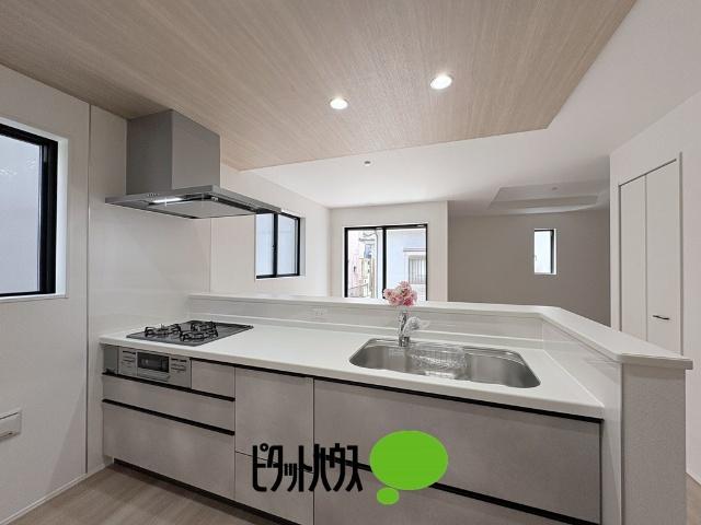 グラファーレ武蔵村山市残堀3期全4棟　4号棟 キッチン