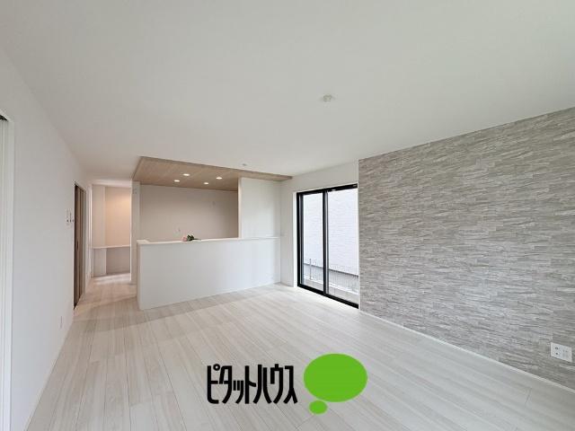グラファーレ東村山市恩多町26期全8棟　4号棟 リビング