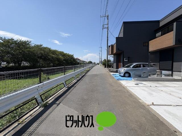 リーブルガーデン武蔵村山三ツ藤第7期全2棟　2号棟 前面道路含む現地写真