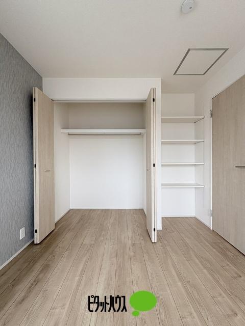 武蔵村山市中原2丁目全2棟　1号棟 収納