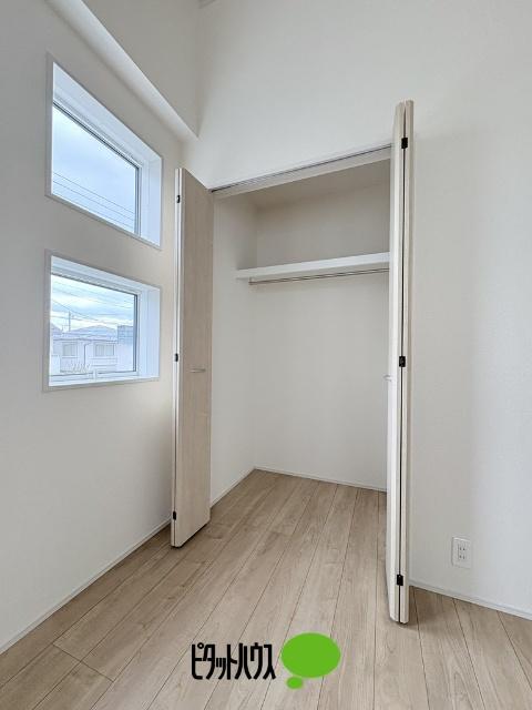 武蔵村山市中原2丁目全2棟　1号棟 収納