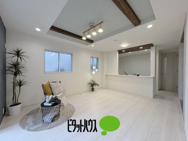 武蔵村山市中原2丁目全2棟　2号棟 リビング