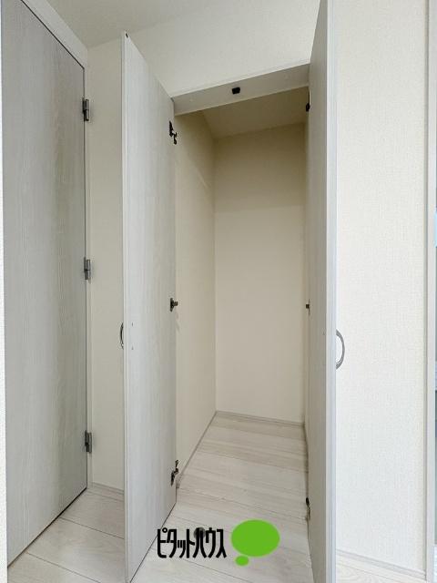 武蔵村山市中原2丁目全2棟　2号棟 収納