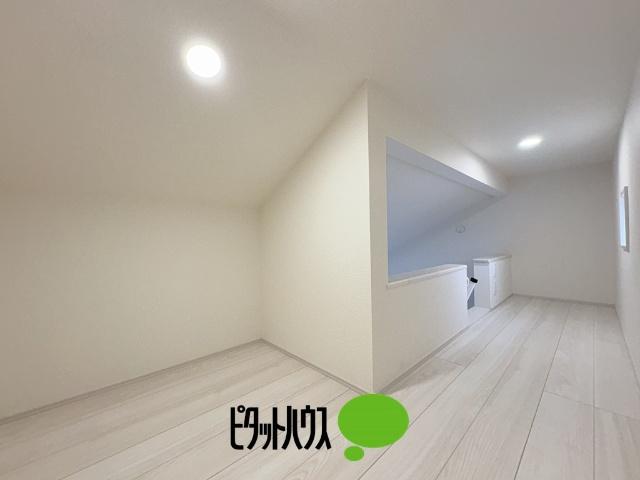 武蔵村山市中原2丁目全2棟　2号棟 収納