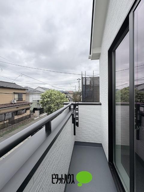 ハートフルタウン小平市回田町　B号棟 バルコニー