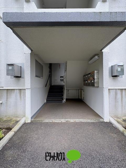 芝中住宅ロ-1号棟　 玄関