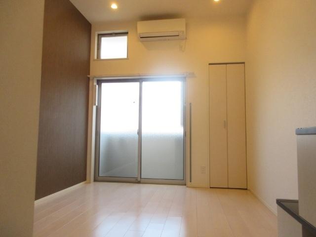 Loft11名駅西（202） リビング