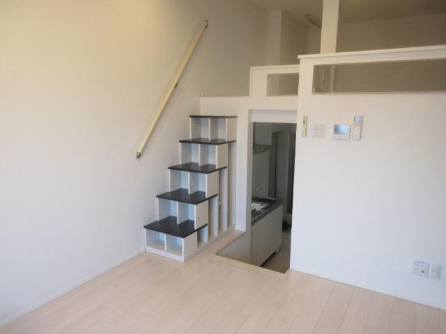 Loft11名駅西（202） リビング