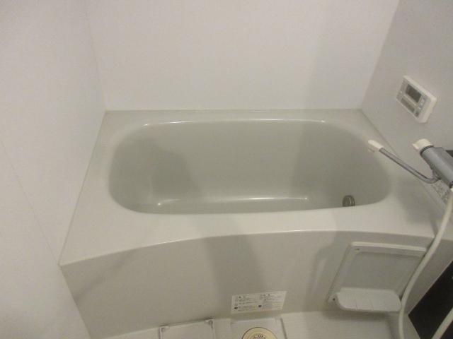 ハーモニーテラス上石川町Ⅲ（202） バス／シャワー