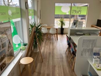 店内はオープン時にフルリフォーム。キレイなお店で一緒に頑張りましょう。