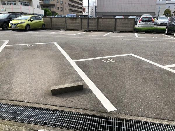 花見橋ハイツ（702） 駐車場