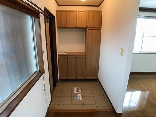 コンチネンタル新根塚（301） 玄関
