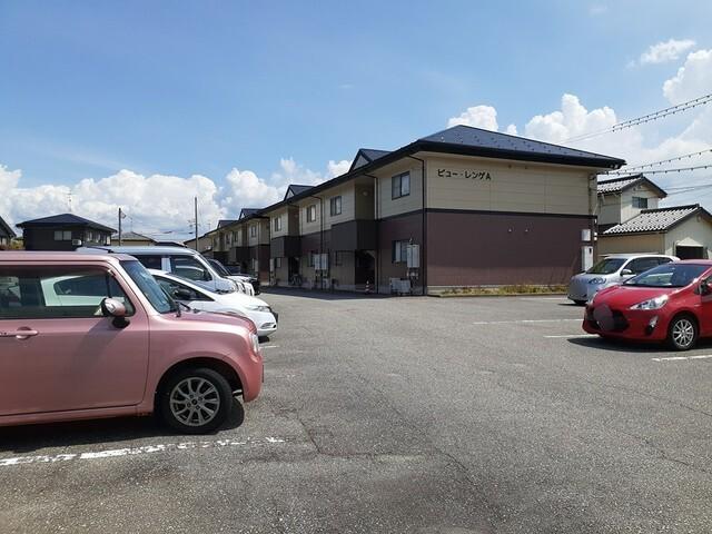 ビューレンゲＢ（202） 駐車場