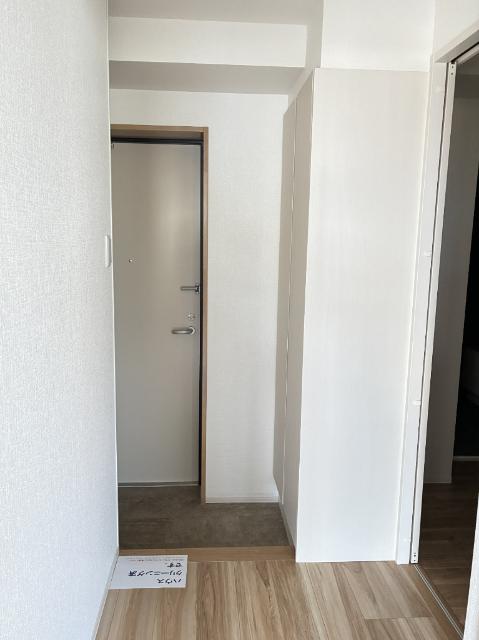富山市星井町マンション 玄関