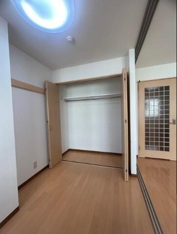 レジデンス神通本町（202） 収納