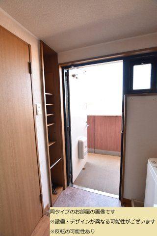 メゾン八尾（306） 玄関
