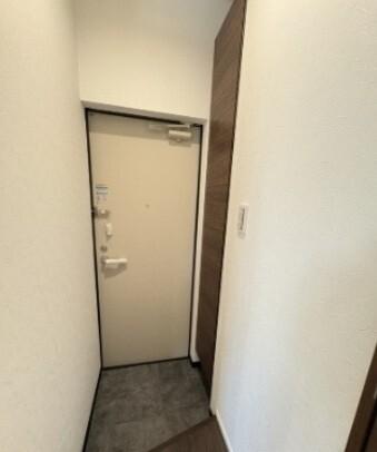 エッジモーメント旅籠（101） 玄関
