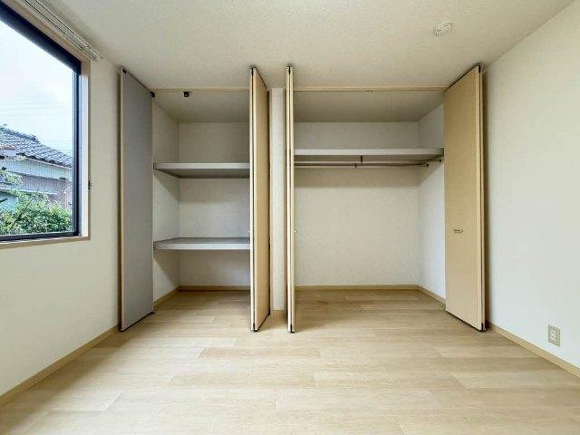 富山市下堀アパート 収納