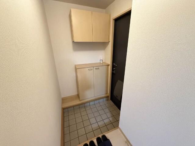 富山市下堀アパート 玄関