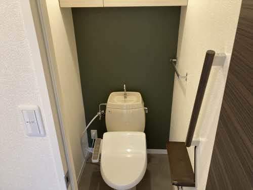 富山市新根塚町アパート トイレ