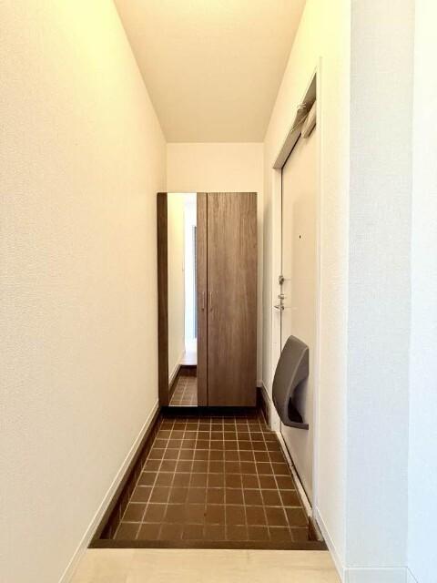 富山市新根塚町アパート 玄関