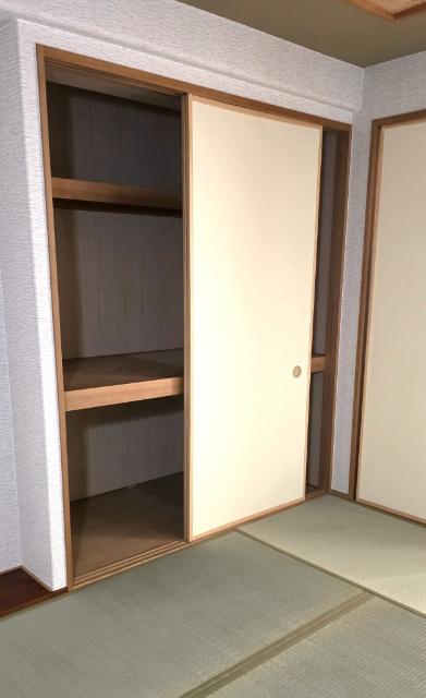 サーパス今泉 収納