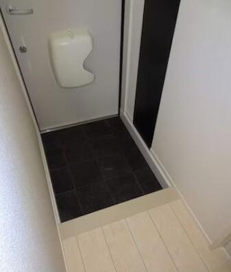 ＥＡＲＬＳ　ＣＯＵＲＴ　A棟（A207） 玄関