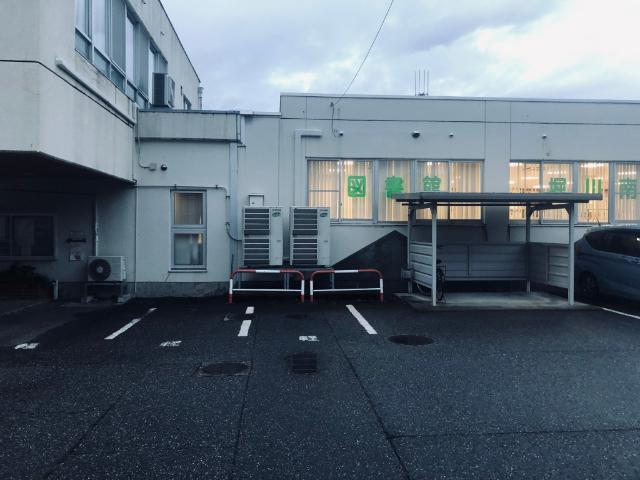 富山市立図書館堀川南分館：1124m