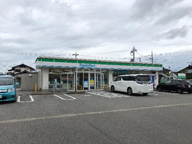 ファミリーマート富山根塚町店：437m