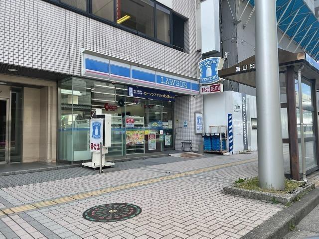 ローソン富山新富町店：579m