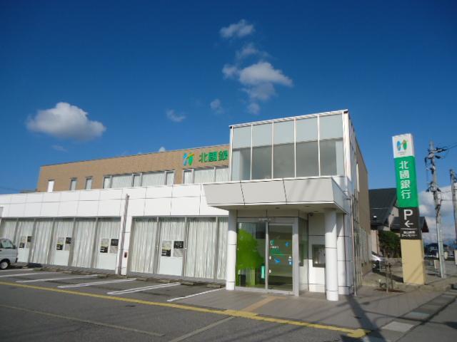 北國銀行富山東部支店：495m