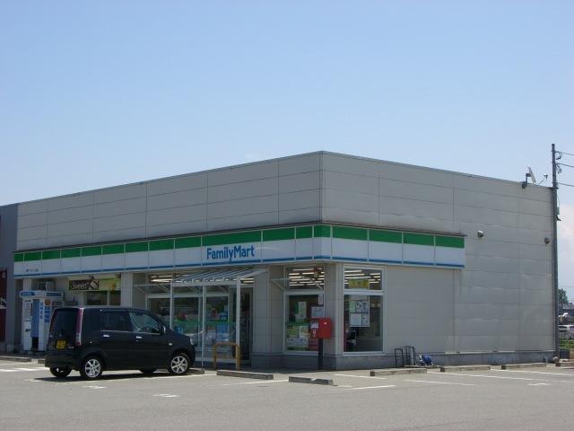 ファミリーマート婦中ファボーレ前店：255m