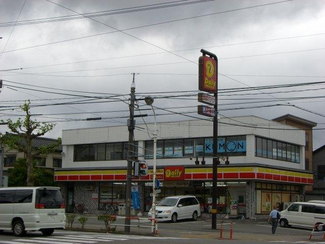 デイリーヤマザキ富山千石町店：555m