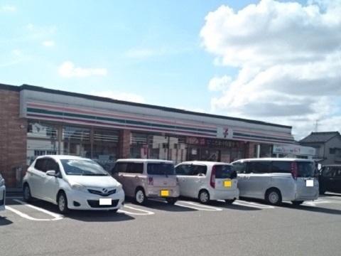 セブンイレブン富山堀川本郷店：163m
