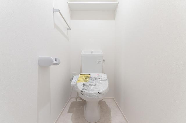 ウェルモート曙町（202） トイレ