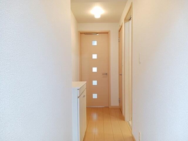プレシャス　手屋（103） 玄関