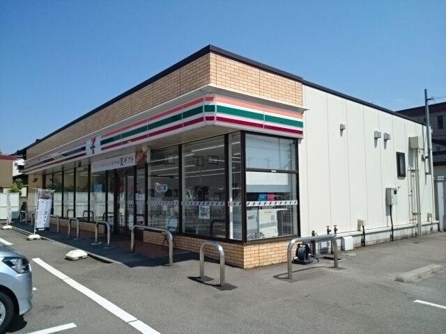 セブンイレブン富山城南公園前店：600m